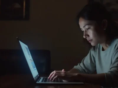 Jak pobrać film z Facebooka? Proste metody i porady